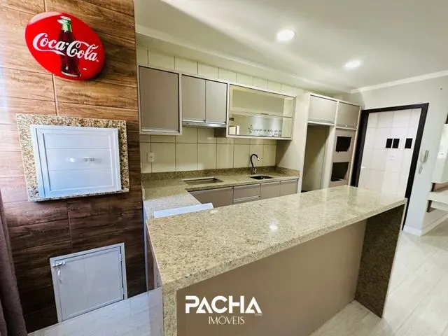 Imagem: O apartamento possui 2 Dormitórios, 1 Banheiro, 1 Vaga na