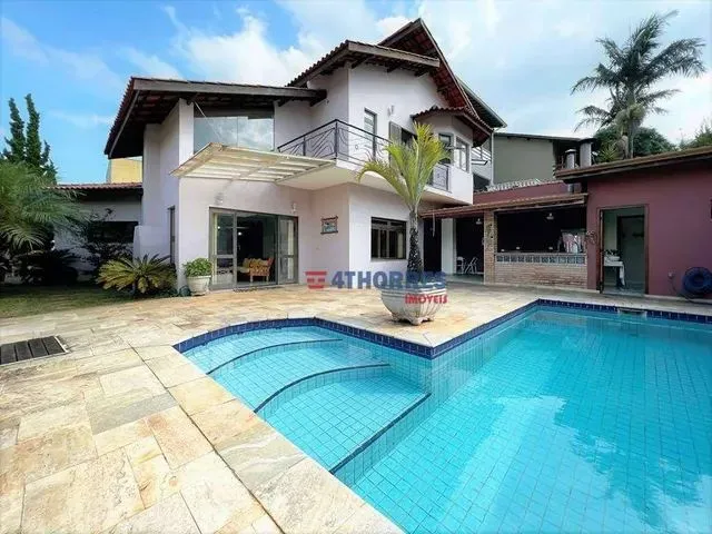 Imagem: Casa com 3 Dormitórios À Venda, 360 M²