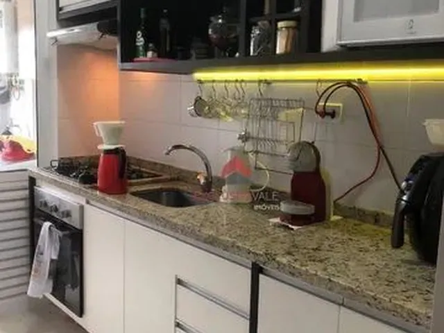 Imagem: Apartamento com 2 Dormitórios À Venda