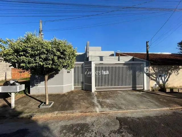 Imagem: Casa com 3 Dormitórios À Venda, 275 M²