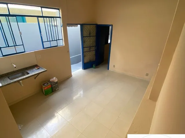 Imagem: CASA COM ENTRADA COLETIVA, 2 QUARTOS E SALA