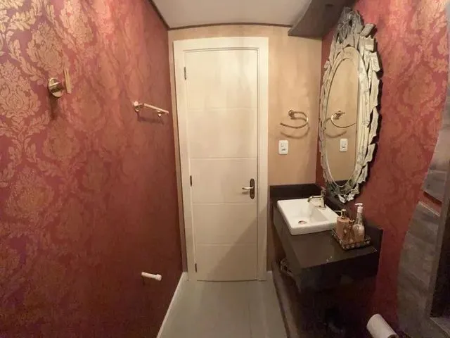 Imagem 3: Casa Finamente Mobiliada no Centro de Canela - 210M2
