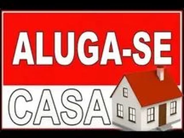 Imagem: A casa possui 3 Dormitórios, 2 Banheiros, 1 Vaga na