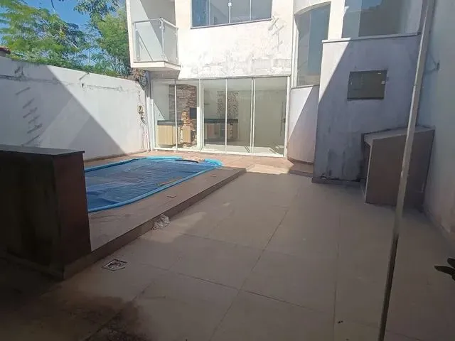 Imagem: Alugo Ou Vendo de 4 Quartos 03 Suite
