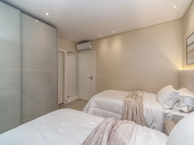 Imagem 8: Apartamento de luxo pronto no Centro de Balneário Camboriú-SC: 4 quartos, 4 suítes, 5