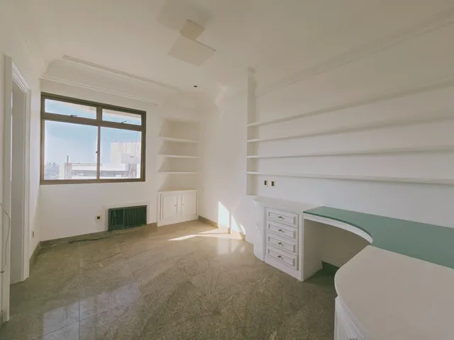Imagem 12: Apartamento a venda 389m² com 4 suítes, closet, 3 varandas, com 4 vagas cobertas e