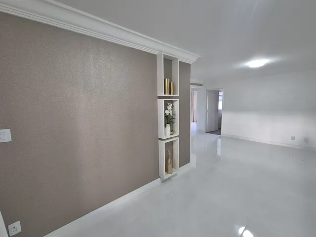 Imagem 12: OPORTUNIDADE ÚNICA: Apartamento à Venda no Costa Azul 3 Quartos com Suíte 79m²