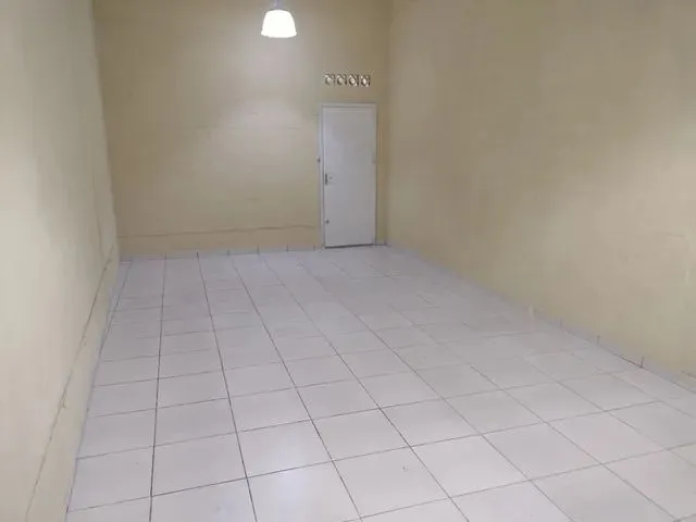 Imagem 2: Imóvel Centro 3 Quartos, Banheiro, Sala e Cozinha