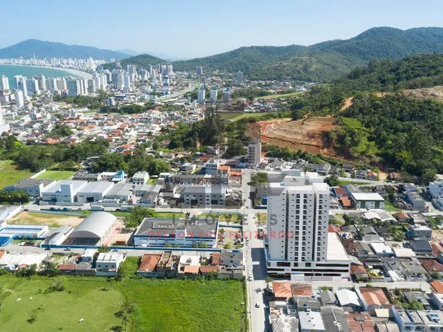 Imagem 3: Barbada Apartamentos Pronto em Itapema/SC no bairro Alto São Bento, 2 Quartos e 1 Vaga