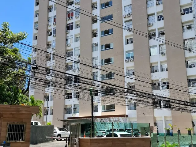 Imagem 4: Sala Comercial de Alto Padrão na Garibaldi - Venda ou Locação, 90m², 2 Vagas de