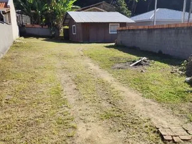 Imagem: Casa Padrão em Santo Amaro da Imperatriz