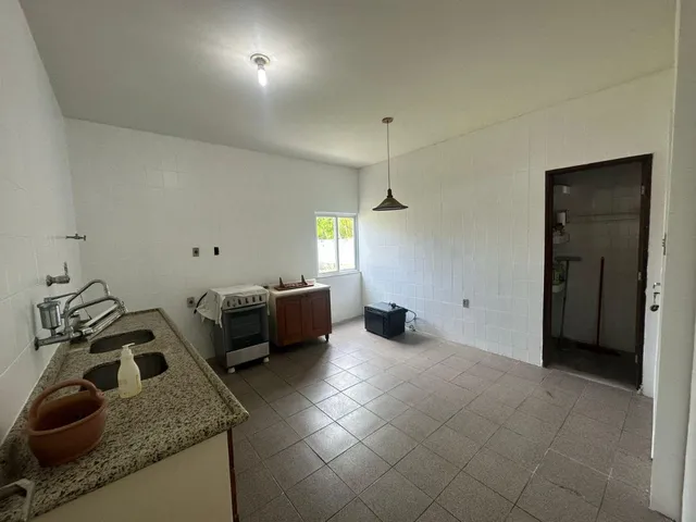 Imagem 15: Casa de luxo com 5 suítes, piscina e área gourmet no Condomínio Vale do Jaguaribe
