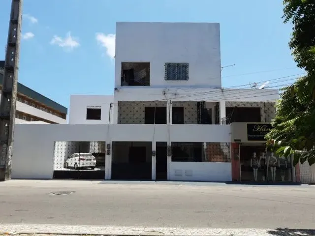 Imagem: Casa 2 Quartos - Alvaro Weyne - R$ 850,00