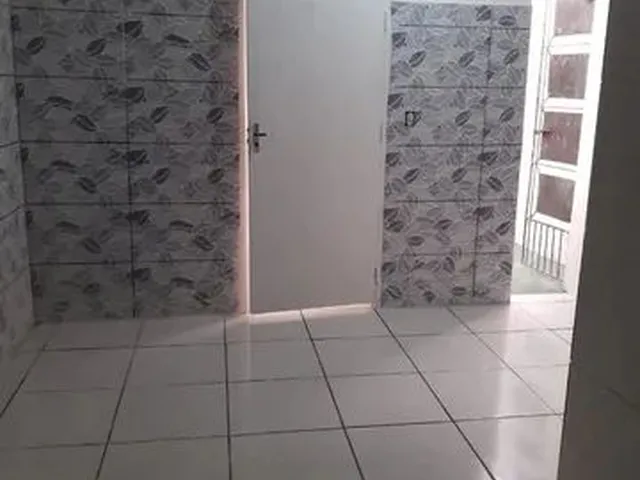 Imagem 4: Casa 2 Quartos - Alvaro Weyne - R$ 850,00 -