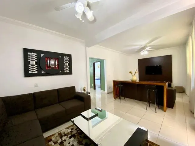 Imagem: Casa para Aluguel, 7 Quartos, 6 Suítes