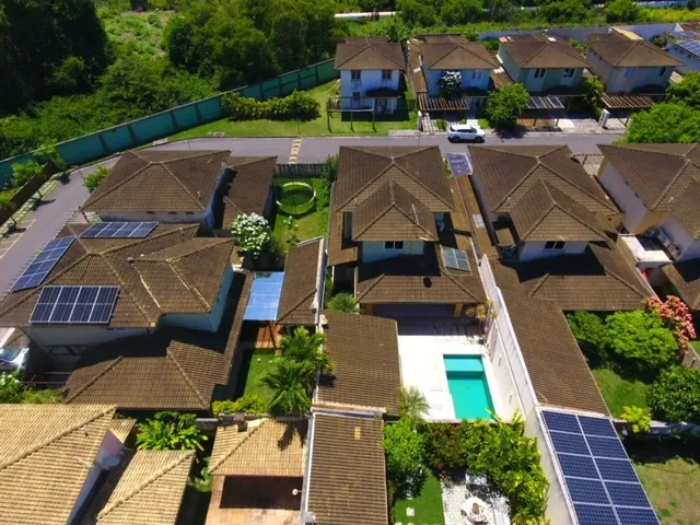 Imagem 15: Venda de Casa de Luxo em Patamares, Salvador-BA, com 4 Quartos e Piscina - Imperdível!