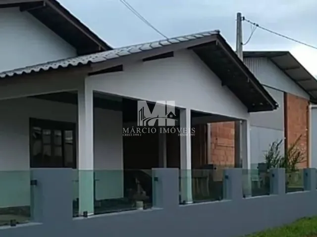Imagem: CASA COM BARRAÇÃO MUITO BEM LOCALIZADA