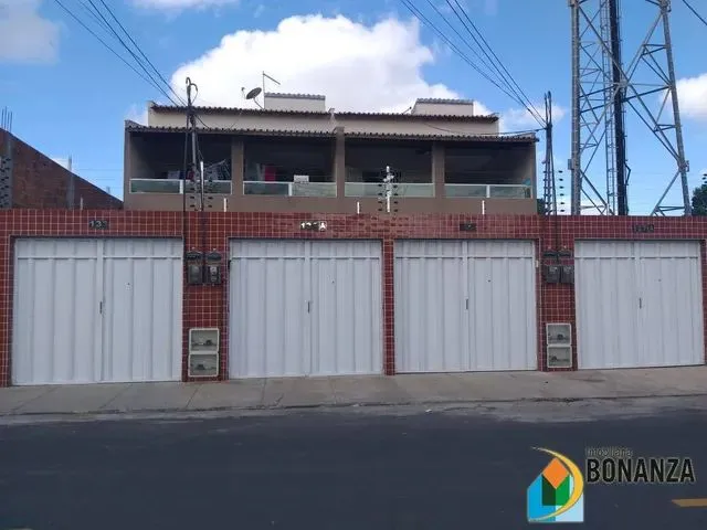 Imagem: Casa com 02 Quartos e Garagem em Maranguape