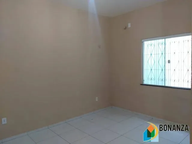 Imagem 2: Casa com 02 Quartos e Garagem em Maranguape