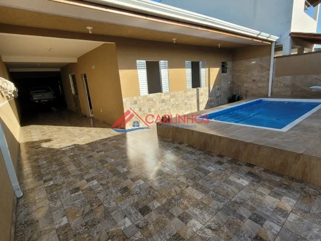 Imagem 14: Excelente Residência com Piscina no Bairro Piçarras