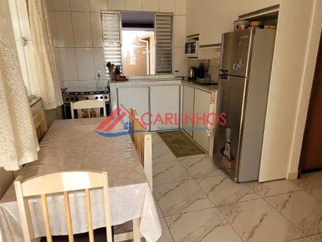 Imagem 9: Excelente Residência com Piscina no Bairro Piçarras