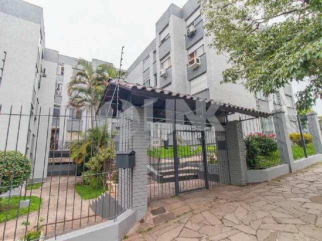 Imagem 9: Imperdível Apartamento à Venda em Porto Alegre - 2 Quartos, 2 Salas, 1 Banheiro, 1 Vaga