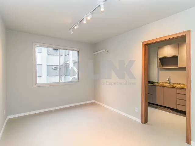Imagem 14: Imperdível Apartamento à Venda em Porto Alegre - 2 Quartos, 2 Salas, 1 Banheiro, 1 Vaga