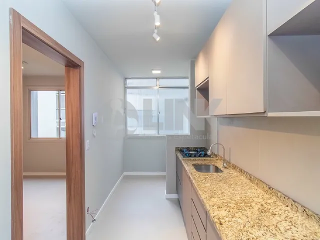 Imagem 15: Imperdível Apartamento à Venda em Porto Alegre - 2 Quartos, 2 Salas, 1 Banheiro, 1 Vaga
