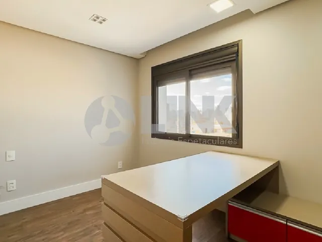 Imagem 2: Apartamento de Luxo no Bairro Petrópolis - 2 Quartos, 2 Suítes, 2 Salas, 3 Banheiros, 2