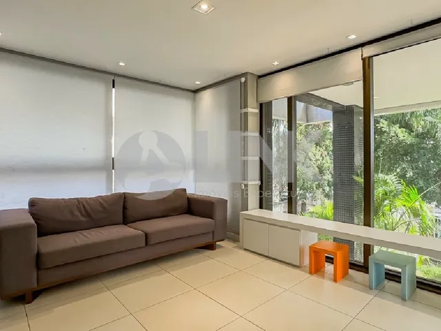 Imagem 5: Apartamento de Luxo no Bairro Petrópolis - 2 Quartos, 2 Suítes, 2 Salas, 3 Banheiros, 2