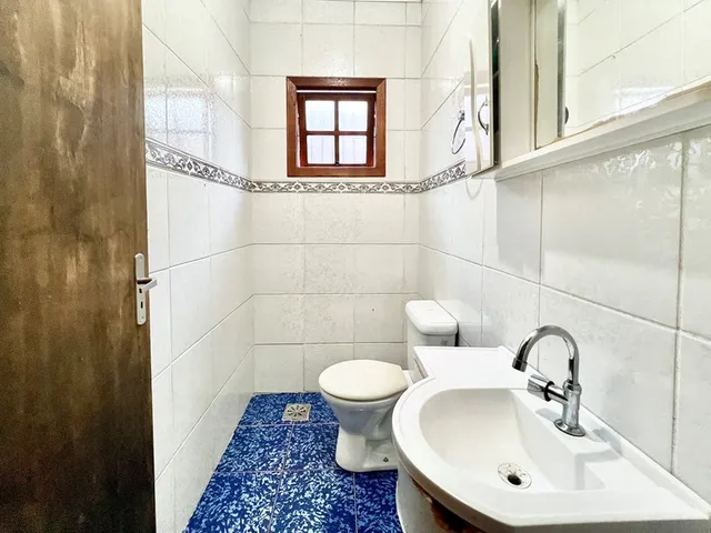 Imagem 1: CASA - Canoas Casa com 3 dormitórios