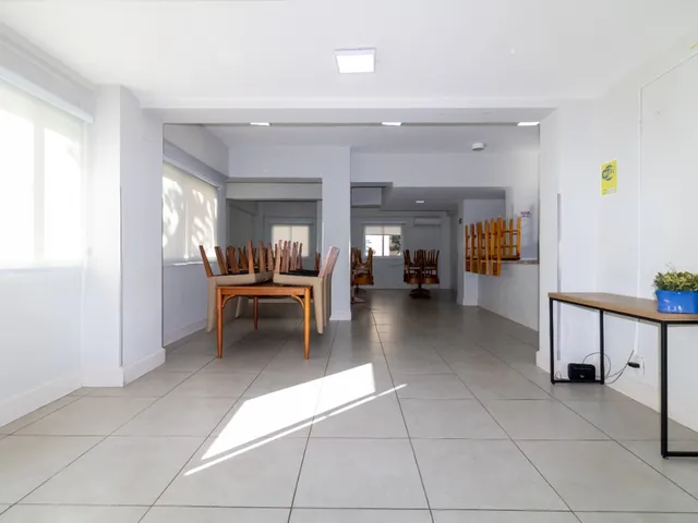 Imagem 4: Apartamento à venda em Porto Alegre-RS, Jardim Carvalho: 2 quartos, 1 banheiro, 1 vaga