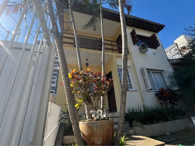 Imagem 6: Casa à venda em Porto Alegre, Petrópolis, com 4 quartos, 220m²