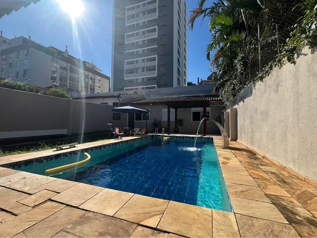 Imagem 7: Casa à venda em Porto Alegre, Petrópolis, com 4 quartos, 220m²
