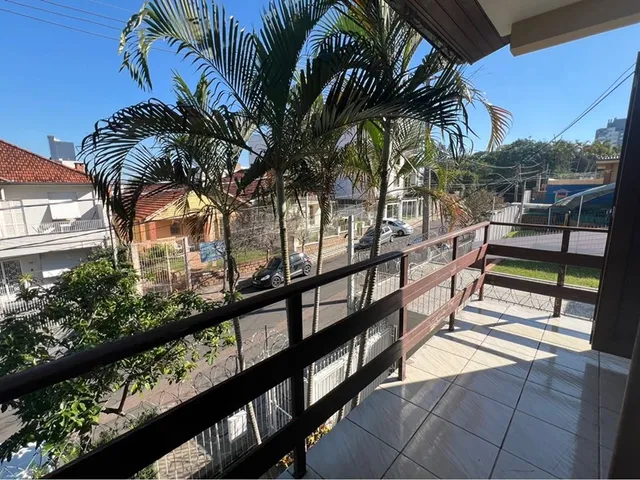 Imagem 15: Casa à venda em Porto Alegre, Petrópolis, com 4 quartos, 220m²