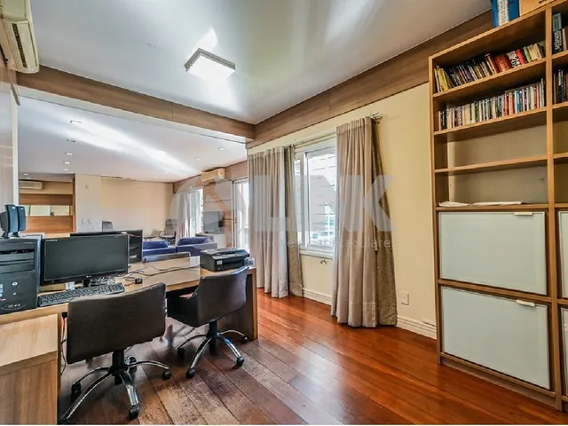 Imagem 7: Venda de Casa Residencial de Luxo em Petrópolis, Porto Alegre-RS: 4 quartos, 2 suítes