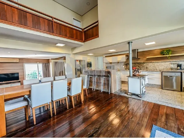 Imagem 9: Venda de Casa Residencial de Luxo em Petrópolis, Porto Alegre-RS: 4 quartos, 2 suítes