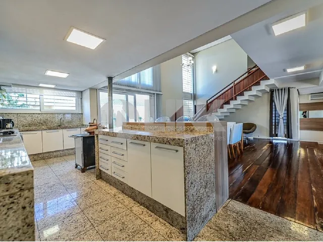 Imagem 12: Venda de Casa Residencial de Luxo em Petrópolis, Porto Alegre-RS: 4 quartos, 2 suítes