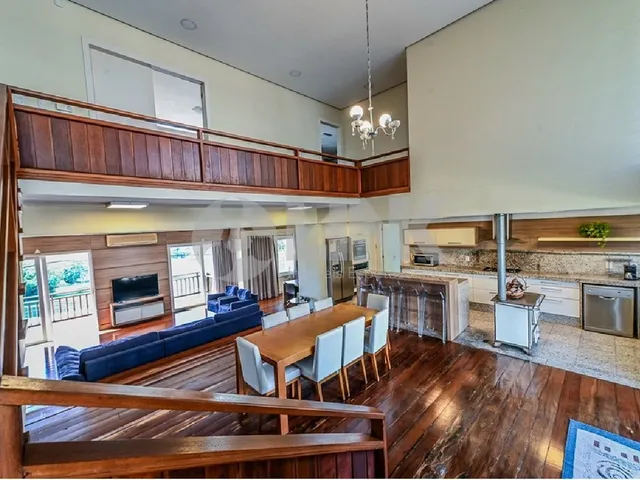 Imagem 14: Venda de Casa Residencial de Luxo em Petrópolis, Porto Alegre-RS: 4 quartos, 2 suítes