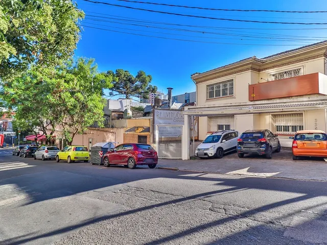Imagem 5: À Venda em Porto Alegre, Rio Branco, 400M²