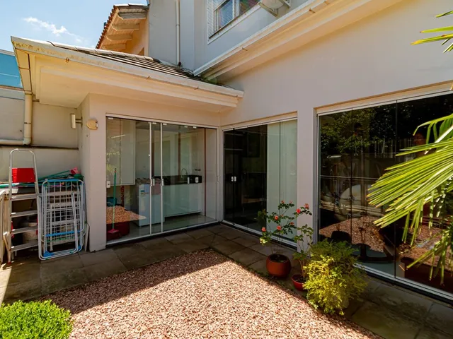 Imagem 13: Casa em Condomínio à Venda em Passo das Pedras, Porto Alegre-RS: 4 Quartos, 1 Suíte, 3