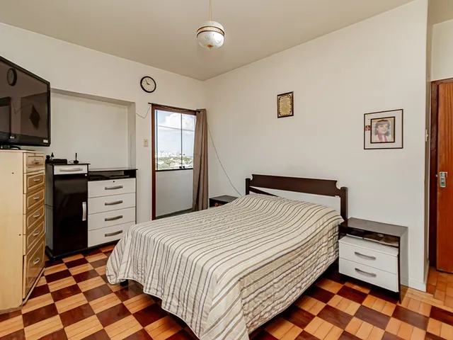 Imagem 2: APARTAMENTO - Porto Alegre