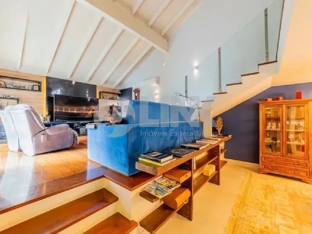 Imagem 8: Imponente residência de luxo com 5 quartos e 3 suítes no bairro Boa Vista em Porto
