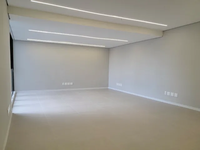 Imagem 2: Edifício Albert Einstein Sala ABR9752