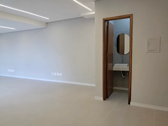 Imagem 4: Edifício Albert Einstein Sala ABR9752