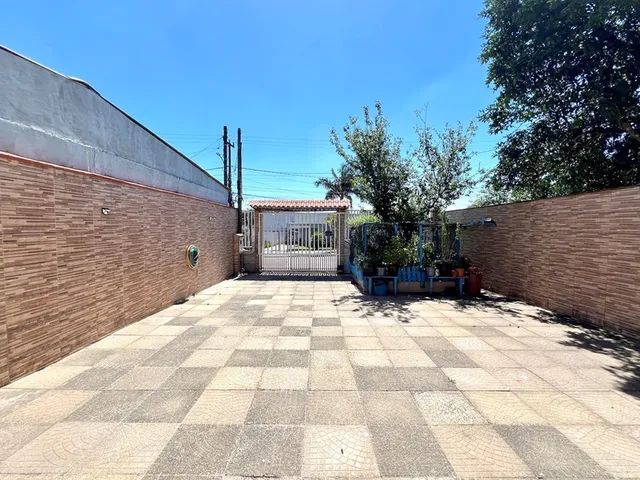 Imagem 9: CASA - Canoas Casa com 4 dormitórios