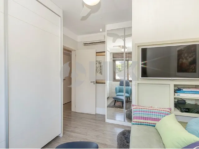 Imagem 10: Imperdível: Apartamento de 3 quartos com 121,72m² à venda em Petrópolis, Porto