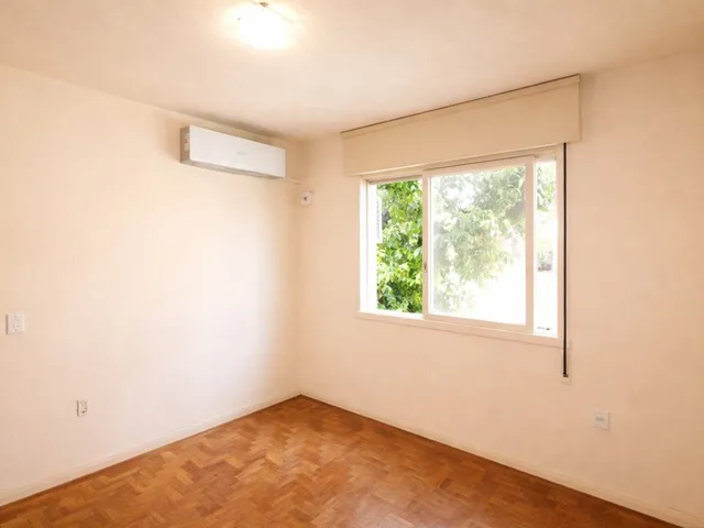 Imagem 5: Apartamento à venda em Porto Alegre-RS, no charmoso bairro Jardim do Salso. 1 quarto, 1