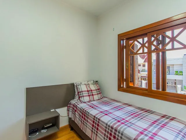 Imagem 12: CASA - Canoas Casa com 4 dormitórios