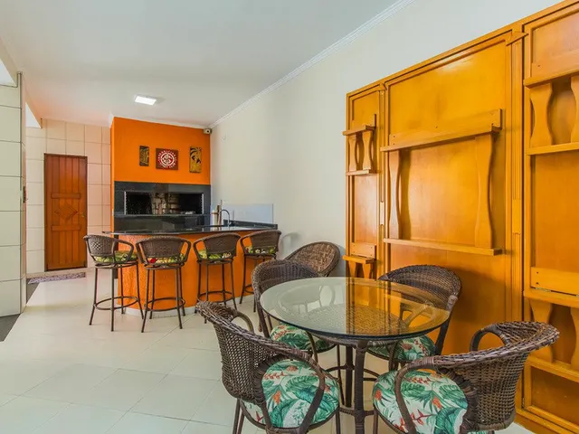 Imagem 6: CASA - Canoas Casa com 4 dormitórios